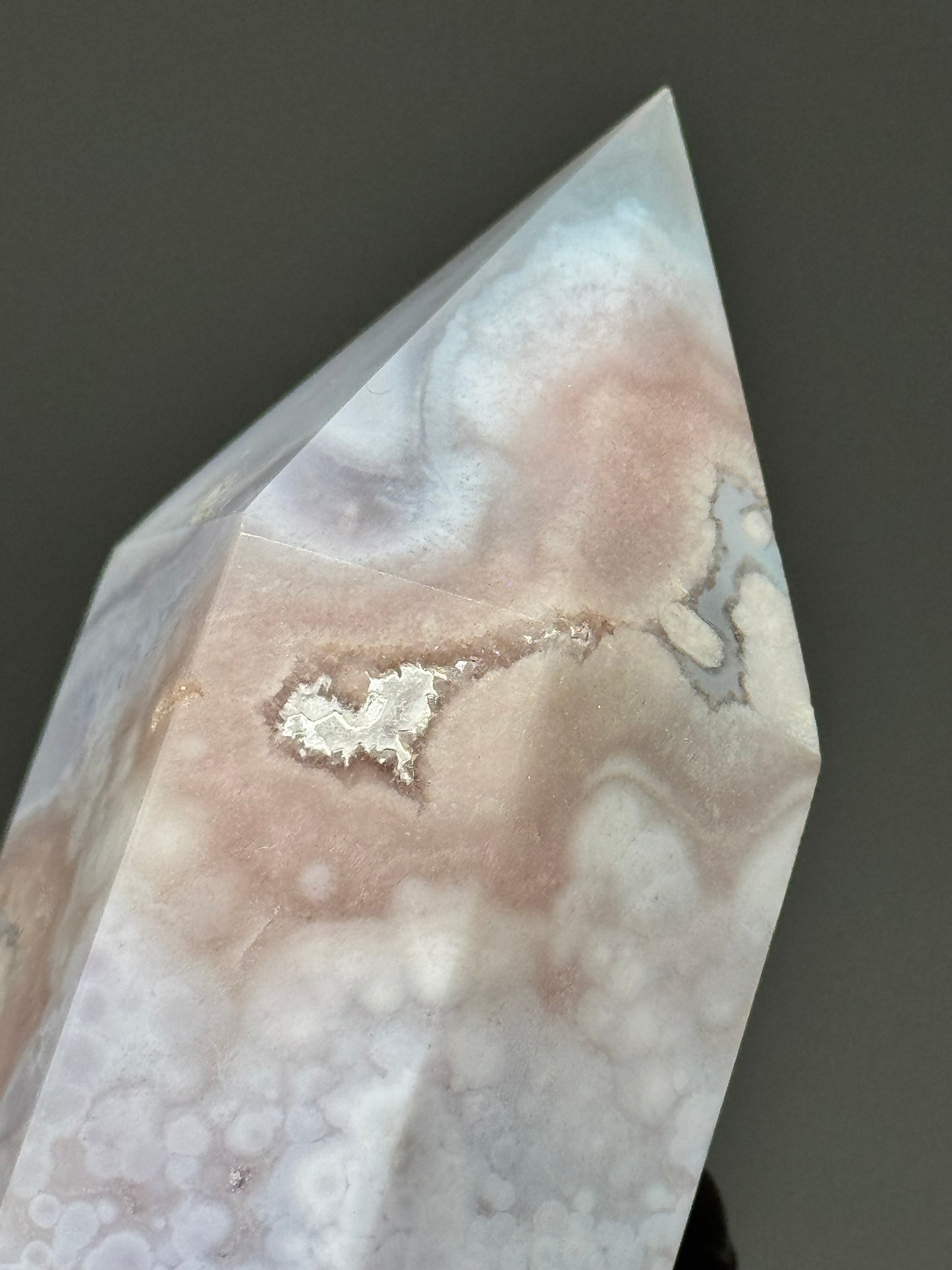 Soft Rainbow Pastel Grey Flower Agate Tower