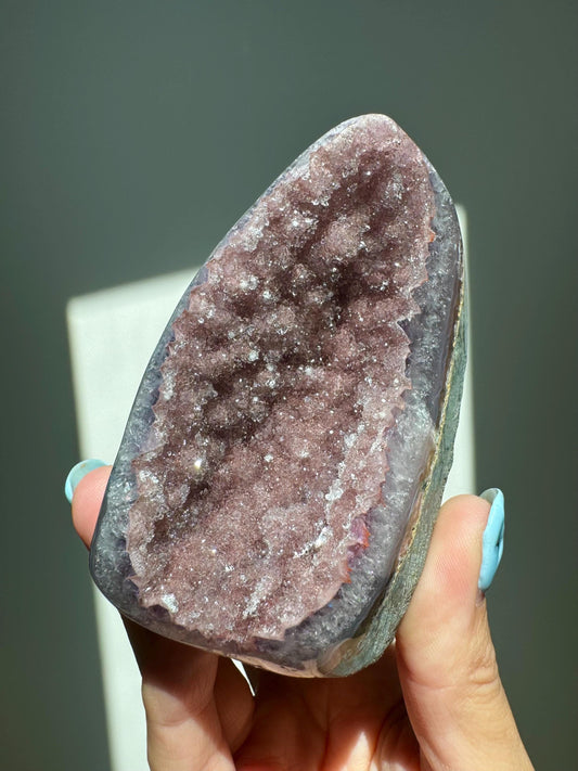 Sugar Rainbow Amethyst Cutbase