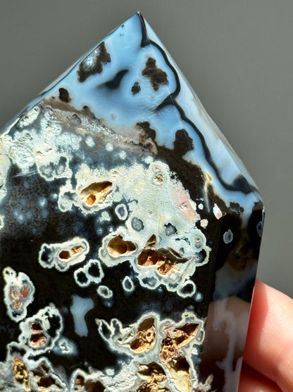 Druzy Agate Banded Tower