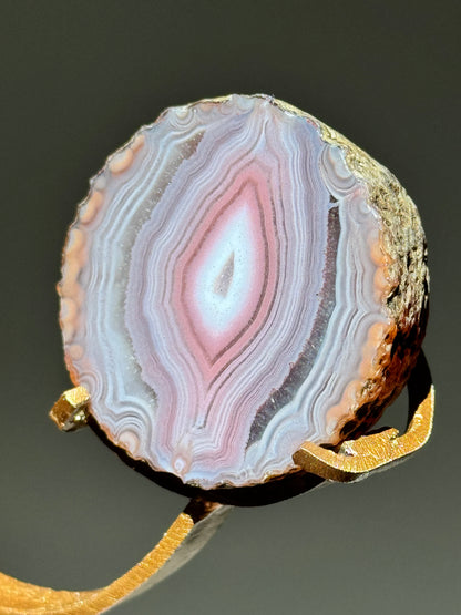 Zhanguo Agate Pairs on Stand
