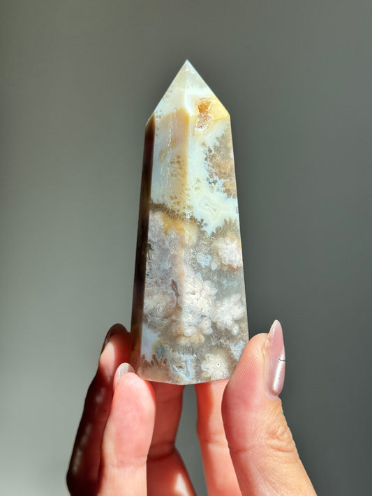 Green Flower Agate Tower