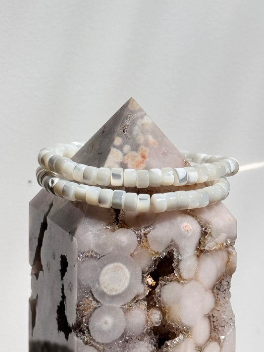 Mother of Pearl Heishi Bracelets (6mm)